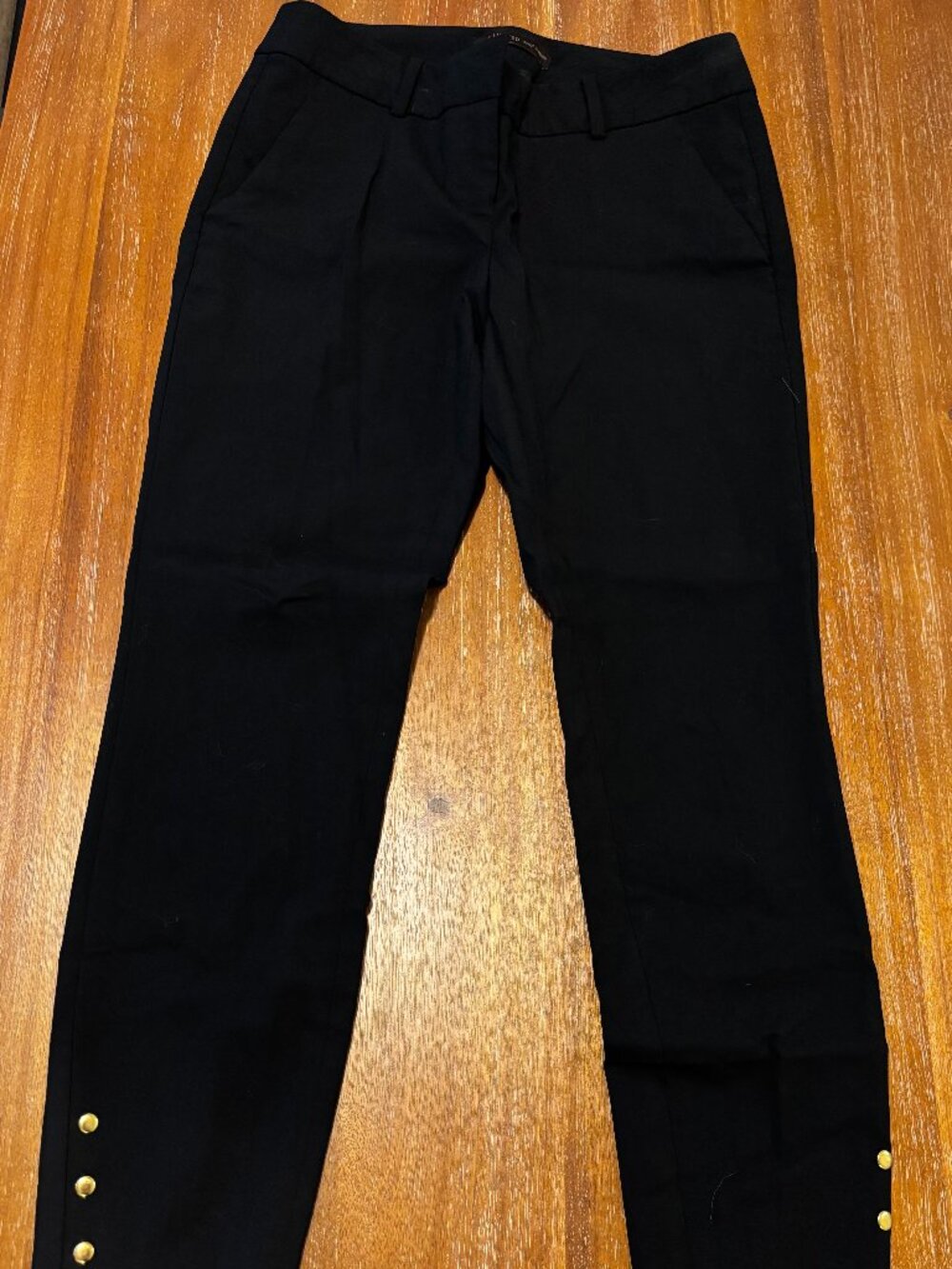 THE LIMITED Exact Stretch Black Ankle Pants Gold Button Detail-Size 4